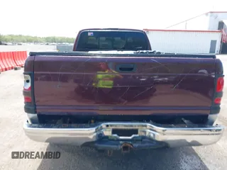 2002 Dodge 2500 z VIN 3B7KF23C92M244271, wystawiony jako IAAI lot #42104621 z przebiegiem 179 986 mil mil oraz . Historia ofert i sprzedaży dostępna na DreamBid. Obrazek 16.