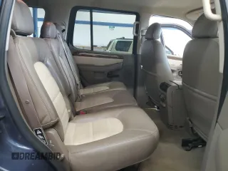 2003 Ford Explorer Eddie Bauer z VIN 1FMZU74E33UC42235, wystawiony jako Copart lot #55652015 z przebiegiem 152 313 mil mil oraz Tytuł czysty. Historia ofert i sprzedaży dostępna na DreamBid. Obrazek 11.