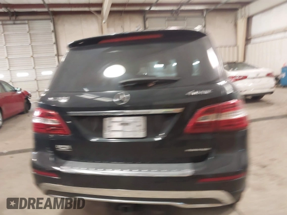 2014 Mercedes-Benz M 350 with VIN 4JGDA5HB5EA412462, listed as a IAAI auction lot 41328771 with 160,856 mi miles and . Bid and sale history available at carsss.com. Image 17.