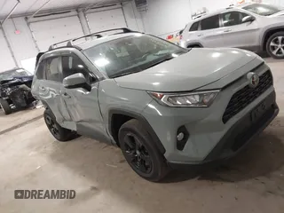2020 Toyota RAV4 XLE with VIN 2T3P1RFV8LC099090, listed as a IAAI auction lot 41830989 with 99,024 mi miles. Bid and sale history available at carsss.com. Image 1.
