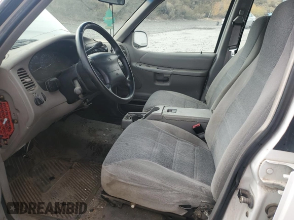 2000 Ford Explorer XLS z VIN 1FMZU72X2YZC42239, wystawiony jako Copart lot #78502484 z przebiegiem 145 820 mil mil oraz Czysty tytuł • Clean title. Historia ofert i sprzedaży dostępna na DreamBid. Obrazek 7.