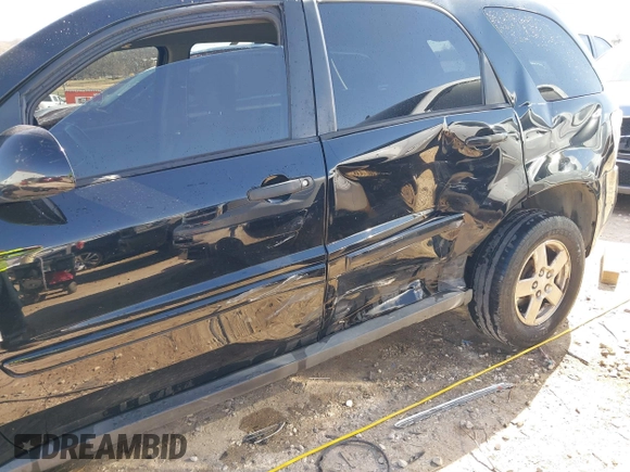 2007 Chevrolet Equinox LT with VIN 2CNDL63F376240099, listed as a IAAI auction lot 41719885 with 184,114 mi miles. Bid and sale history available at carsss.com. Image 6.
