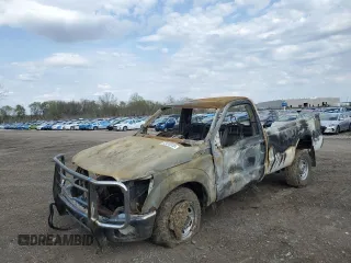 2014 Ford F-250 XL z VIN 1FTBF2B67EEA03475, wystawiony jako Copart lot #53438325 z przebiegiem Nie podano mil oraz Nie do naprawy • Non repairable. Historia ofert i sprzedaży dostępna na DreamBid. Obrazek 1.