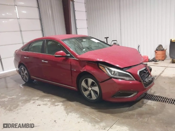 2016 Hyundai Sonata Hybrid Limited with VIN KMHE34L17GA019184, listed as a IAAI auction lot 41402544 with 114,964 mi miles. Bid and sale history available at carsss.com. Image 1.