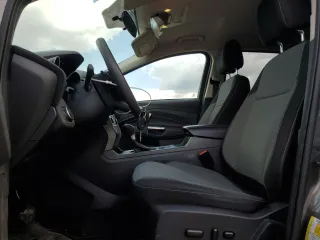 2017 Ford Escape SE z VIN 1FMCU0GD5HUA67154, wystawiony jako Copart lot #58474105 z przebiegiem 129 896 mil mil oraz Czysty tytuł • Clean title. Historia ofert i sprzedaży dostępna na DreamBid. Obrazek 7.