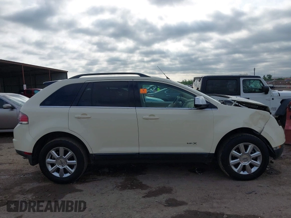 2007 Lincoln MKX with VIN 2LMDU68CX7BJ20050, listed as a IAAI auction lot 42121468 with 78,794 mi miles and . Bid and sale history available at DreamBid. Image 13.
