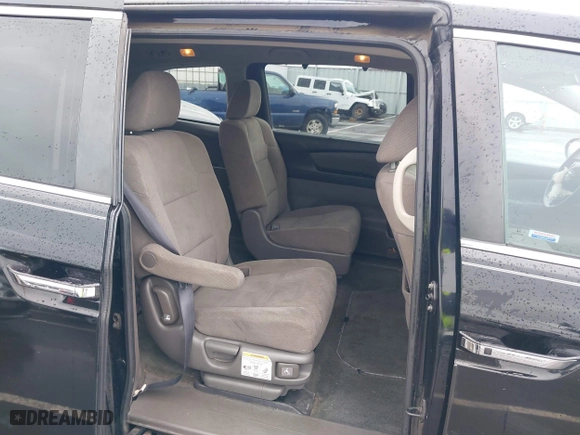 2016 Honda Odyssey SE with VIN 5FNRL5H31GB139608, listed as a IAAI auction lot 41819400 with 109,195 mi miles. Bid and sale history available at carsss.com. Image 8.