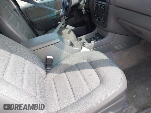 2002 Ford Explorer XLS with VIN 1FMZU72E52ZB30704, listed as a IAAI auction lot 42029025 with 156,016 mi miles and . Bid and sale history available at DreamBid. Image 5.