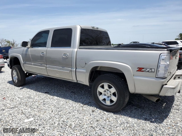 2006 Chevrolet Silverado 1500 LT1 with VIN 2GCEK13T961140492, listed as a Copart auction lot 53317345 with 145,724 mi miles and Salvage Title. Bid and sale history available at carsss.com. Image 2.