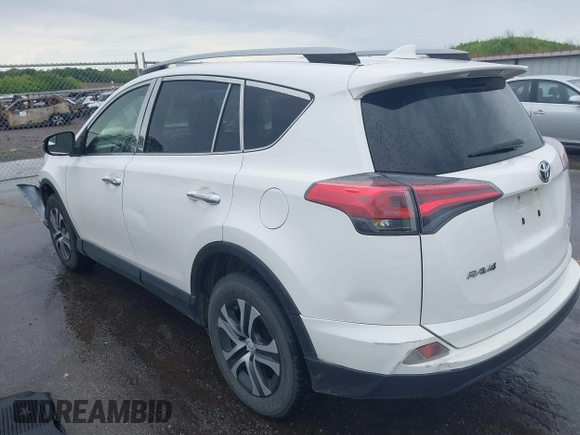 2017 Toyota RAV4 LE с VIN JTMBFREVXHJ126727, выставлен на аукционе IAAI как лот 42587210 с пробегом 111 739 миль миль и . История ставок и продаж доступна на DreamBid. Изображение 3.