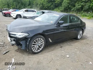 2021 BMW 5 Series 530i xDrive with VIN WBA13BJ08MWW93390, listed as a Copart auction lot 61654894 with 35,099 mi miles and Salvage Title. Bid and sale history available at carsss.com. Image 1.