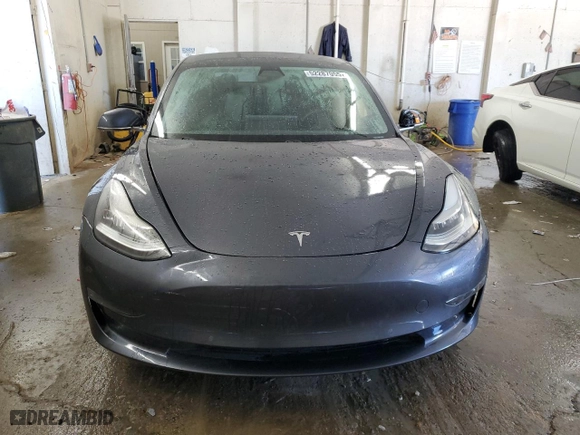 2019 Tesla Model 3 Long Range with VIN 5YJ3E1EB5KF453064, listed as a Copart auction lot 52287055 with 84,172 mi miles and Salvage Title. Bid and sale history available at carsss.com. Image 5.