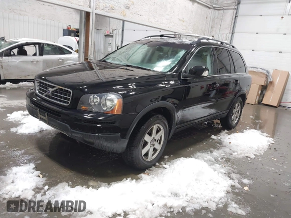 2008 Volvo XC90 I6 with VIN YV4CZ982681456052, listed as a IAAI auction lot 40756137 with 135,137 mi miles. Bid and sale history available at carsss.com. Image 2.