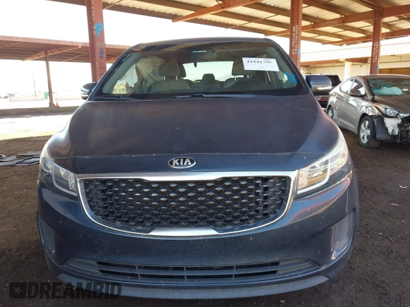 2016 Kia Sedona LX with VIN KNDMB5C18G6202573, listed as a IAAI auction lot 41841796 with 68,568 mi miles. Bid and sale history available at carsss.com. Image 12.