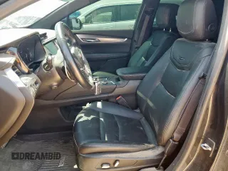 2020 Cadillac XT5 Luxury FWD z VIN 1GYKNAR47LZ173823, wystawiony jako Copart lot #56770025 z przebiegiem 74 192 mil mil oraz Szkoda całkowita • Salvage title. Historia ofert i sprzedaży dostępna na DreamBid. Obrazek 7.
