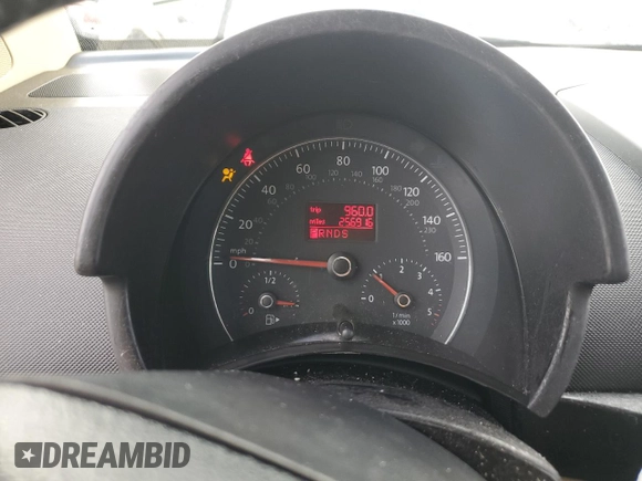 2006 Volkswagen Beetle with VIN 3VWSR31C56M422745, listed as a Copart auction lot 57027055 with 256,916 mi miles and Salvage title. Bid and sale history available at DreamBid. Image 9.