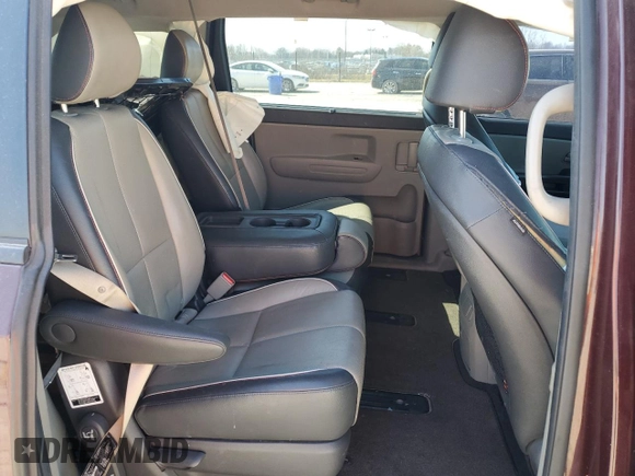 2017 Kia Sedona LX with VIN KNDMB5C19H6338583, listed as a Copart auction lot 48574955 with 140,765 mi miles and Salvage Title. Bid and sale history available at carsss.com. Image 12.