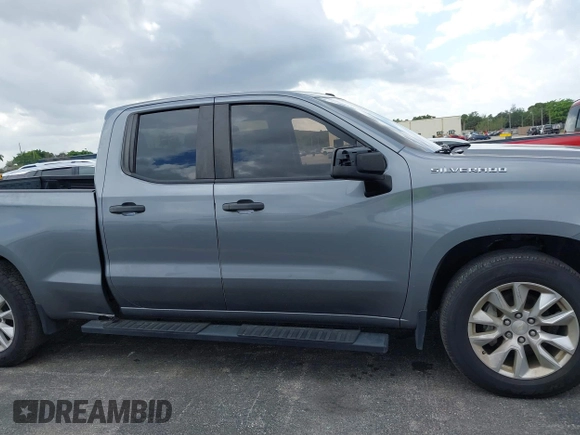 2020 Chevrolet Silverado 1500 Custom with VIN 1GCRWBEH7LZ288602, listed as a IAAI auction lot 41731947 with 101,401 mi miles. Bid and sale history available at carsss.com. Image 13.