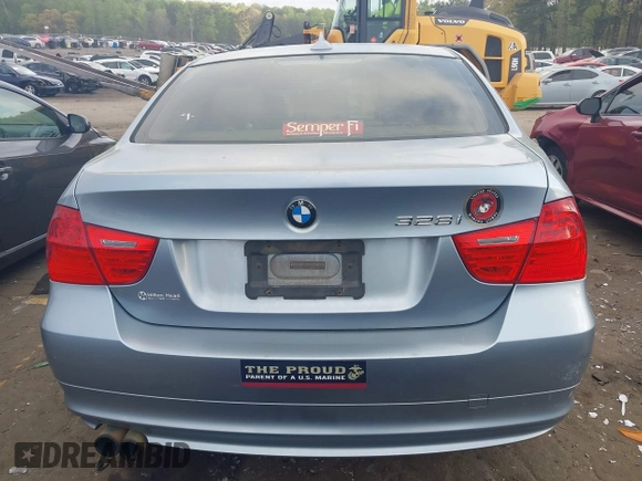 2010 BMW 3 Series 328i with VIN WBAPH7G54ANM53198, listed as a IAAI auction lot 41948811 with 247,745 mi miles and . Bid and sale history available at carsss.com. Image 16.