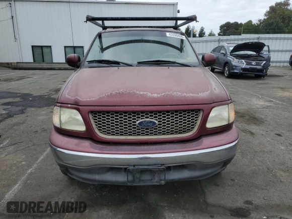 2003 Ford F-150 XL with VIN 1FTRX17L43NA84033, listed as a Copart auction lot 43280455 with 164,258 mi miles and Clean Title. Bid and sale history available at carsss.com. Image 5.
