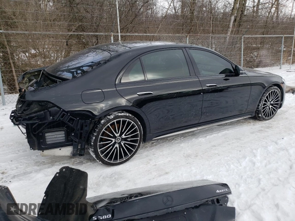 2023 Mercedes-Benz S-Class S 580 with VIN W1K6G7GB0PA183383, listed as a Copart auction lot 45515515 with 22,298 mi miles and Salvage Title. Bid and sale history available at carsss.com. Image 3.