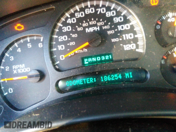 2004 Chevrolet Tahoe LT z VIN 1GNEC13Z04J318074, wystawiony jako IAAI lot #41755717 z przebiegiem 186 254 mil mil oraz . Historia ofert i sprzedaży dostępna na DreamBid. Obrazek 7.