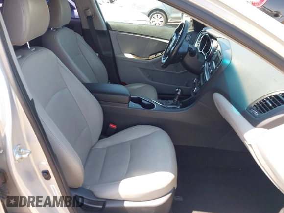 2015 Kia Optima EX with VIN 5XXGN4A73FG436223, listed as a IAAI auction lot 41970418 with 174,002 mi miles. Bid and sale history available at carsss.com. Image 5.