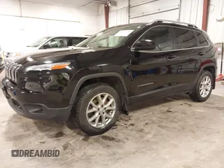 2017 Jeep Cherokee Latitude с VIN 1C4PJMCB6HD227326, выставлен на аукционе IAAI как лот 42181798 с пробегом 147 962 миль миль и . История ставок и продаж доступна на DreamBid. Изображение 19.