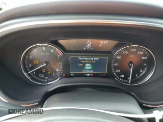 2024 Cadillac CT5 Sport z VIN 1G6DP5RK5R0129186, wystawiony jako Copart lot #85107474 z przebiegiem 11 880 mil mil oraz Szkody całkowita. Historia ofert i sprzedaży dostępna na DreamBid. Obrazek 9.