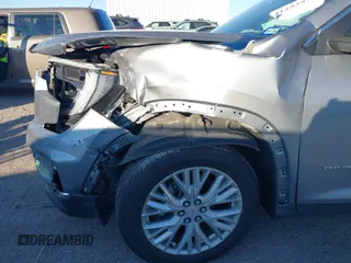 2024 GMC Acadia FWD Elevation z VIN 1GKENKKS7RJ175763, wystawiony jako IAAI lot #41253936 z przebiegiem 9 147 mil mil oraz . Historia ofert i sprzedaży dostępna na DreamBid. Obrazek 6.