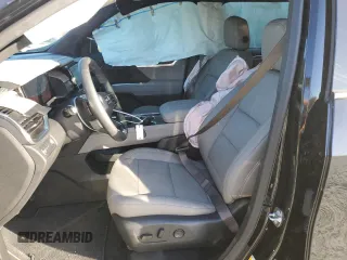 2024 GMC Acadia FWD Elevation z VIN 1GKENKKS9RJ193228, wystawiony jako Copart lot #76325274 z przebiegiem 3603 mil mil oraz Szkody całkowita. Historia ofert i sprzedaży dostępna na DreamBid. Obrazek 7.