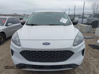 2022 Ford Escape SE Hybrid with VIN 1FMCU9BZ7NUA48866, listed as a IAAI auction lot 41552593 with 89,227 mi miles and . Bid and sale history available at carsss.com. Image 13.