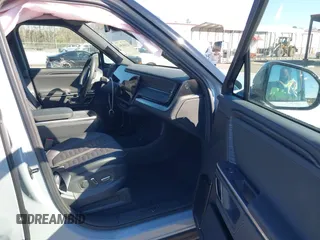 2024 Rivian R1T Adventure z VIN 7FCTGAAA5RN033799, wystawiony jako IAAI lot #41606562 z przebiegiem 9 449 mil mil oraz . Historia ofert i sprzedaży dostępna na DreamBid. Obrazek 5.