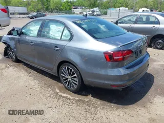 2016 Volkswagen Jetta Sport z VIN 3VWD17AJ9GM376294, wystawiony jako IAAI lot #42141450 z przebiegiem 139 030 mil mil oraz . Historia ofert i sprzedaży dostępna na DreamBid. Obrazek 3.