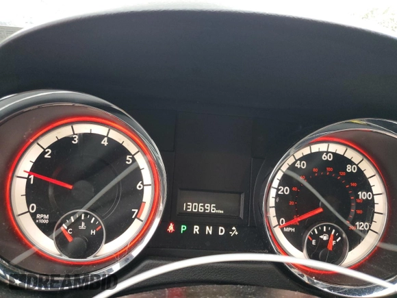 2019 Dodge Grand Caravan SXT with VIN 2C4RDGCG4KR580424, listed as a Copart auction lot 52715245 with 130,696 mi miles and Salvage Title. Bid and sale history available at DreamBid. Image 9.