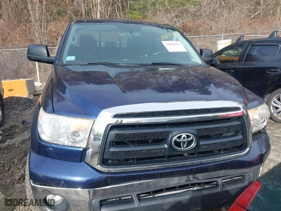 2013 Toyota Tundra 4WD Truck with VIN 5TFUM5F14DX040405, listed as a IAAI auction lot 41804283 with NaN miles. Bid and sale history available at carsss.com. Image 13.