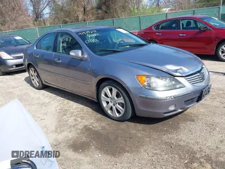 2007 Acura RL Tech Pkg with VIN JH4KB16637C002594, listed as a IAAI auction lot 41939271 with 151,761 mi miles. Bid and sale history available at carsss.com. Image 1.