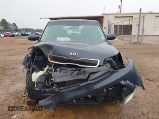 2015 Kia Soul + with VIN KNDJP3A51F7170590, listed as a IAAI auction lot 41272201 with 78,240 mi miles. Bid and sale history available at carsss.com. Image 13.