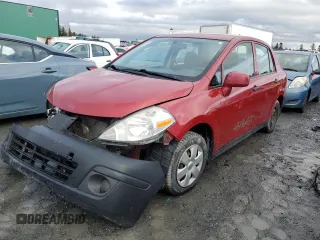 2009 Nissan Versa 1.6 z VIN 3N1CC11EX9L443862, wystawiony jako Copart lot #47964725 z przebiegiem Nie podano mil oraz Szkody całkowita. Historia ofert i sprzedaży dostępna na DreamBid. Obrazek 1.