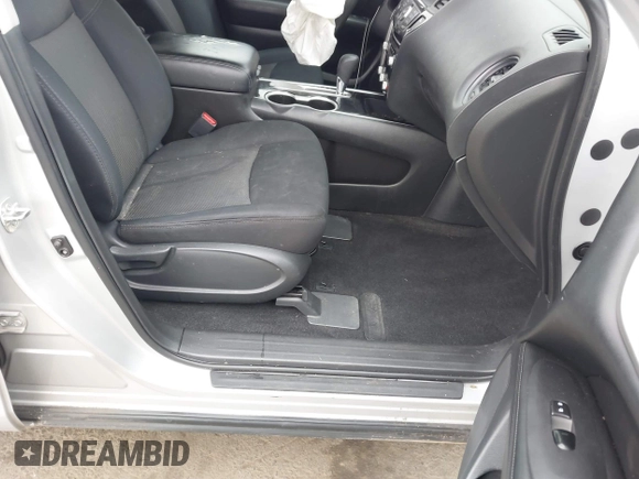 2018 Nissan Pathfinder SL with VIN 5N1DR2MN6JC612384, listed as a IAAI auction lot 41787986 with 149,247 mi miles. Bid and sale history available at carsss.com. Image 5.
