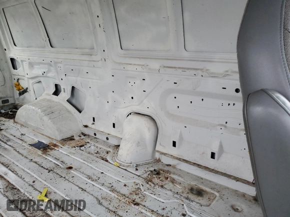 2004 Ford Econoline Cargo with VIN 1FTNE24L04HA33417, listed as a Copart auction lot 85720904 with 129,070 mi miles and Salvage title. Bid and sale history available at DreamBid. Image 11.