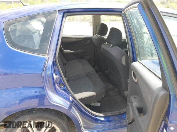 2010 Honda Fit Sport с VIN JHMGE8H44AS021833, выставлен на аукционе IAAI как лот 42707760 с пробегом 109 374 миль миль и . История ставок и продаж доступна на DreamBid. Изображение 8.