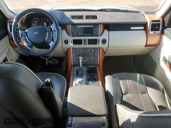 2010 Land Rover Range Rover SC z VIN SALMF1E45AA327760, wystawiony jako Copart lot #83253874 z przebiegiem 93 203 mil mil oraz Szkoda całkowita • Salvage title. Historia ofert i sprzedaży dostępna na DreamBid. Obrazek 8.