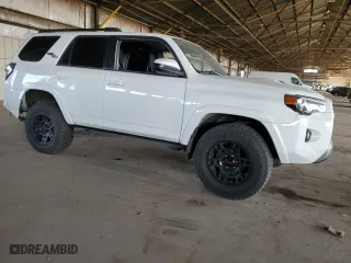 2019 Toyota 4Runner SR5 with VIN JTEBU5JR9K5670378, listed as a Copart auction lot 43550035 with 93,744 mi miles and Salvage Title. Bid and sale history available at carsss.com. Image 4.