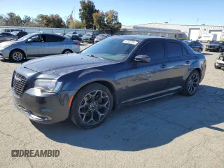 2016 Chrysler 300 with VIN 2C3CCABT4GH220317, listed as a Copart auction lot 47562085 with 110,320 mi miles and Salvage Title. Bid and sale history available at carsss.com. Image 1.