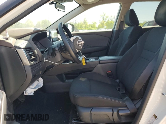 2023 Nissan Rogue S с VIN 5N1BT3AA8PC800459, выставлен на аукционе Copart как лот 56349045 с пробегом 55 029 миль миль и Списание • Salvage title. История ставок и продаж доступна на DreamBid. Изображение 7.