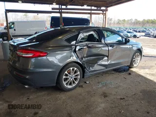 2019 Ford Fusion SE with VIN 3FA6P0HD5KR244720, listed as a IAAI auction lot 41845516 with 57,124 mi miles. Bid and sale history available at carsss.com. Image 4.