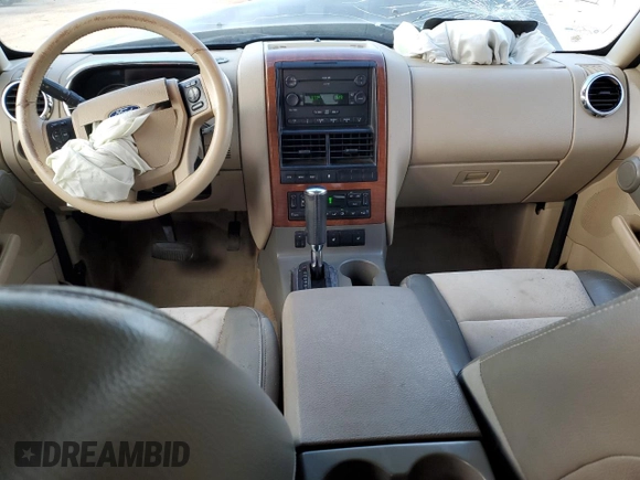 2006 Ford Explorer Eddie Bauer z VIN 1FMEU64E26UA98996, wystawiony jako Copart lot #45353005 z przebiegiem 157 297 mil mil oraz Szkoda całkowita • Salvage title. Historia ofert i sprzedaży dostępna na DreamBid. Obrazek 8.