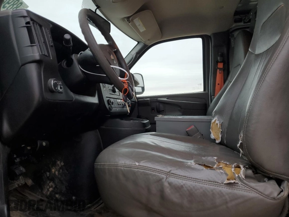 2013 Chevrolet Express Cargo z VIN 1GCWGFCA7D1903209, wystawiony jako Copart lot #60003795 z przebiegiem 175 440 mil mil oraz Czysty tytuł • Clean title. Historia ofert i sprzedaży dostępna na DreamBid. Obrazek 7.