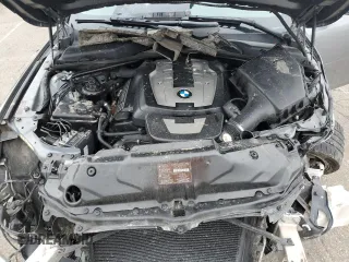 2008 BMW 5 Series 550i z VIN WBANW53598CT54180, wystawiony jako Copart lot #52365055 z przebiegiem 117 343 mil mil oraz Szkoda całkowita • Salvage title. Historia ofert i sprzedaży dostępna na DreamBid. Obrazek 11.